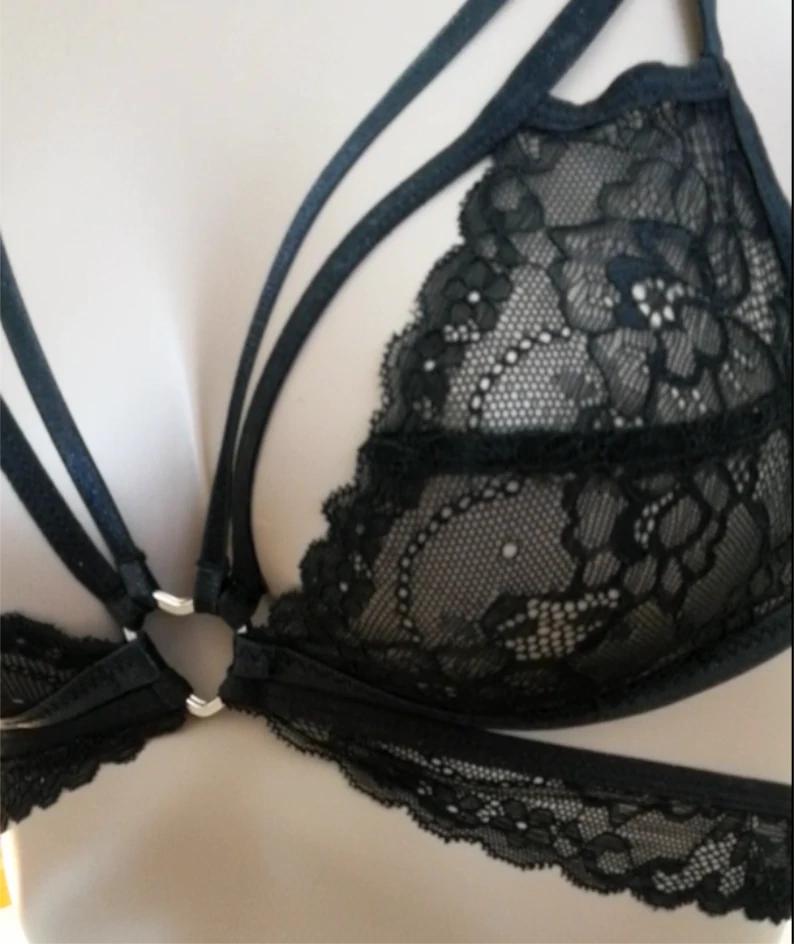 Detail-soutien-gorge-Papillon