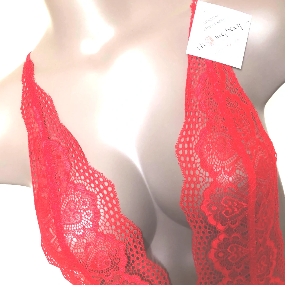 Body sexy rouge décolleté plongeant 36